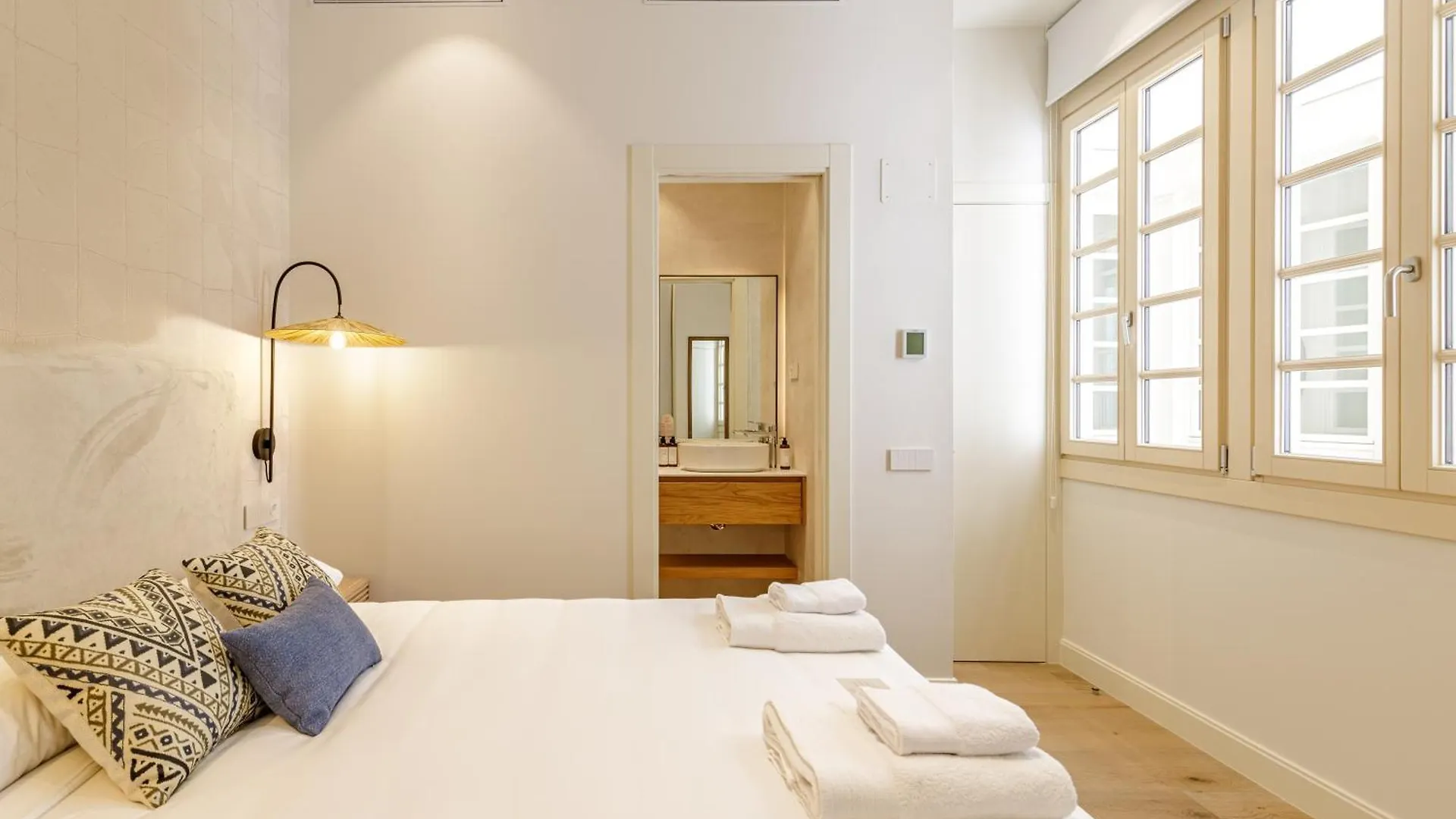 Marques De Velazquez II By Caleta Homes Malaga Apartment