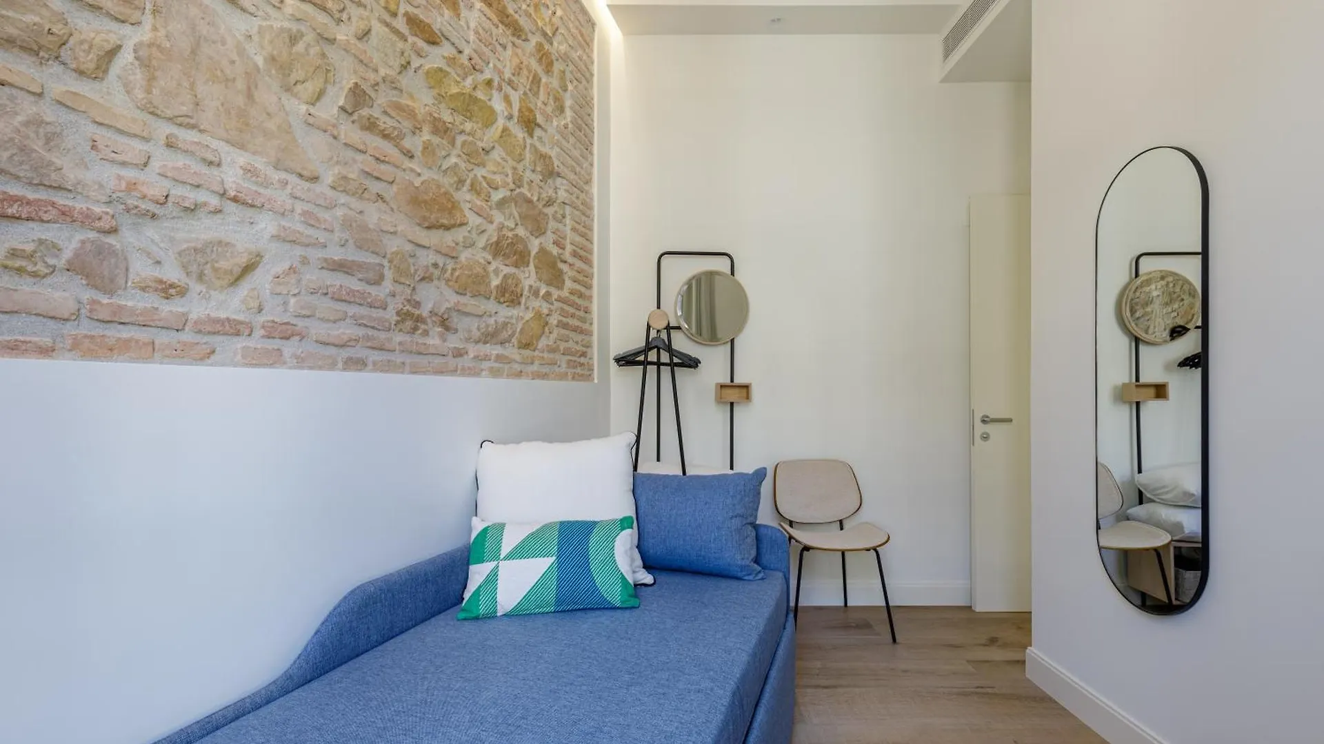 Apartment Marques De Velazquez II By Caleta Homes Malaga Spain