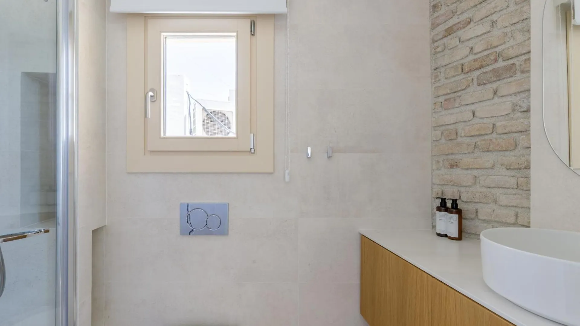 Marques De Velazquez II By Caleta Homes Malaga Apartment