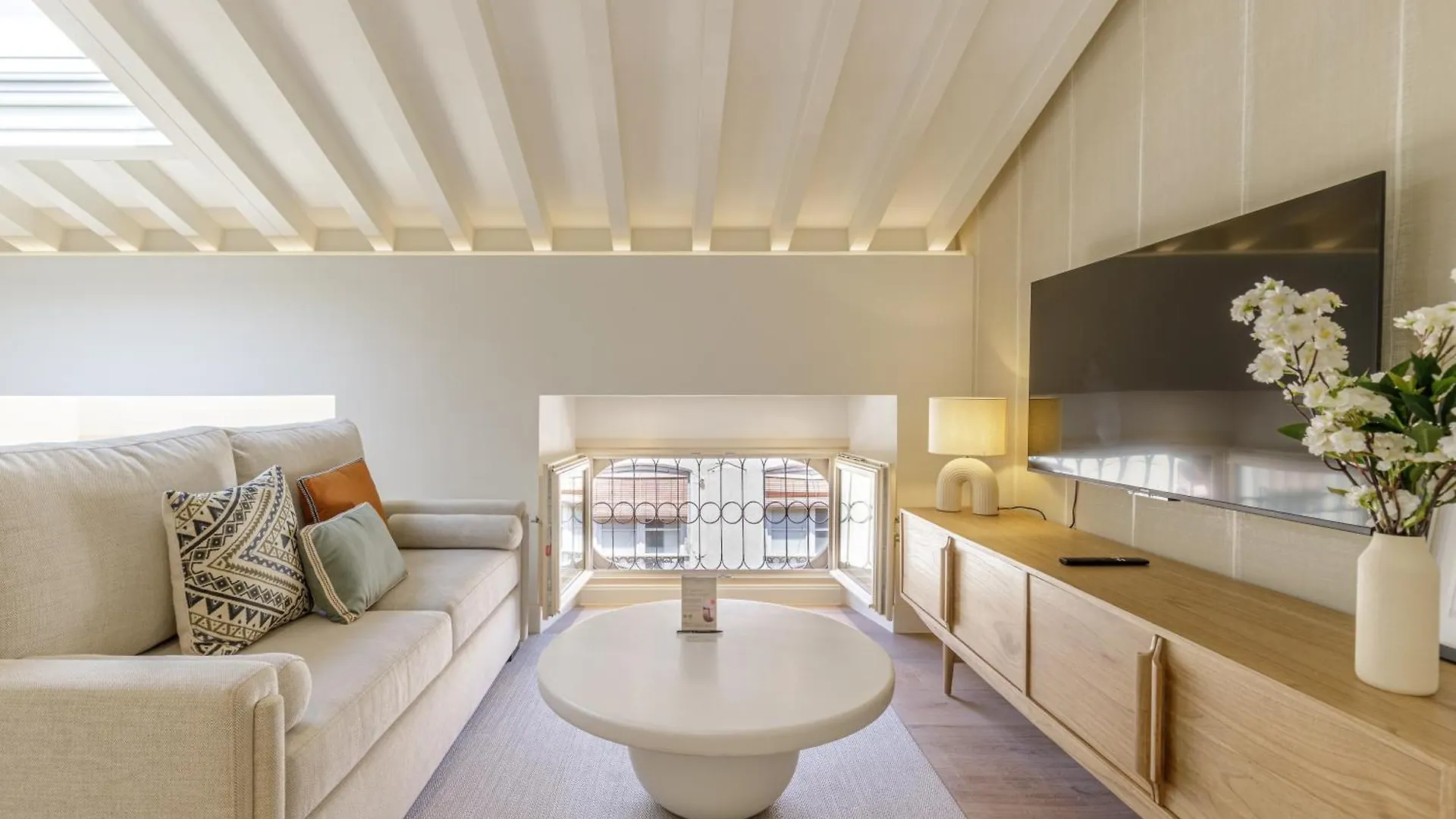Marques De Velazquez II By Caleta Homes Malaga Spain