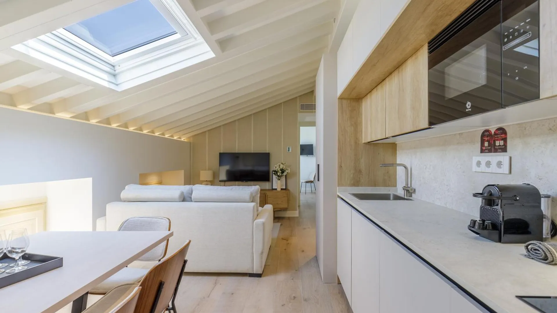 Apartment Marques De Velazquez II By Caleta Homes Malaga Spain