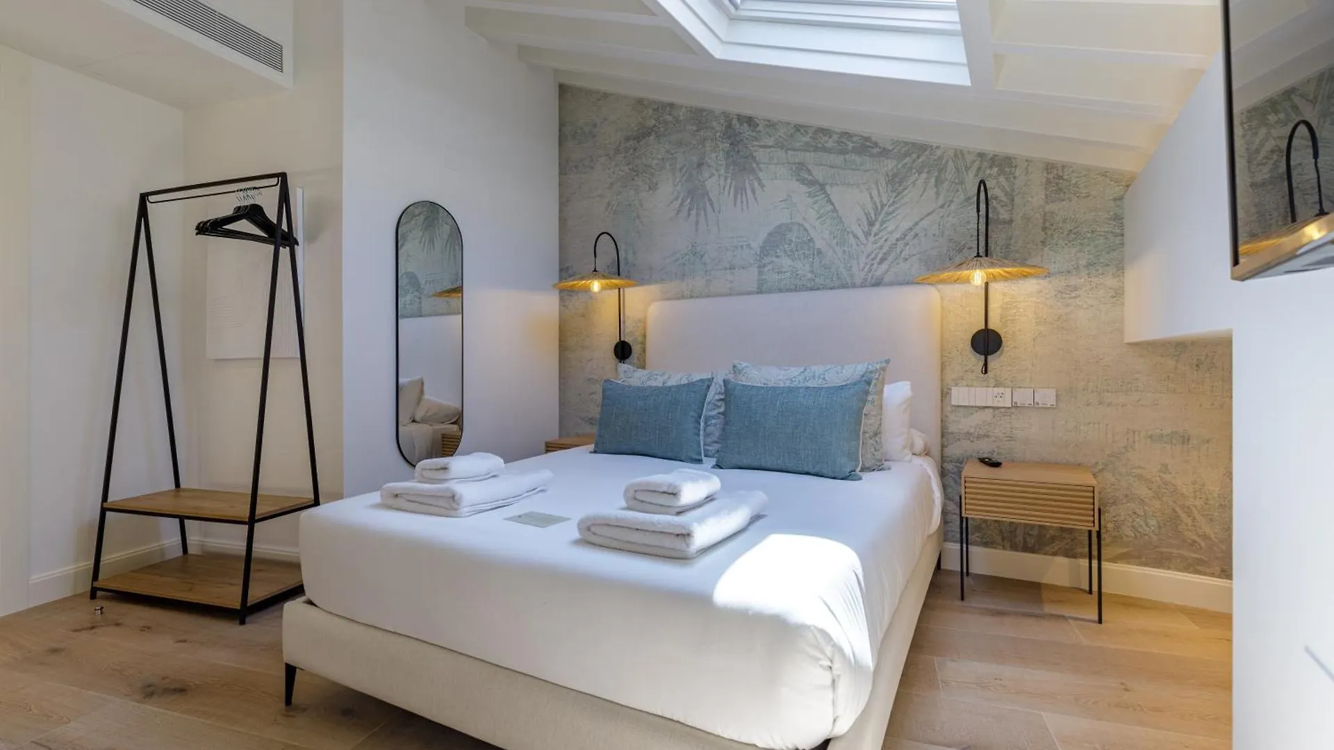 Marques De Velazquez II By Caleta Homes Malaga 0*,