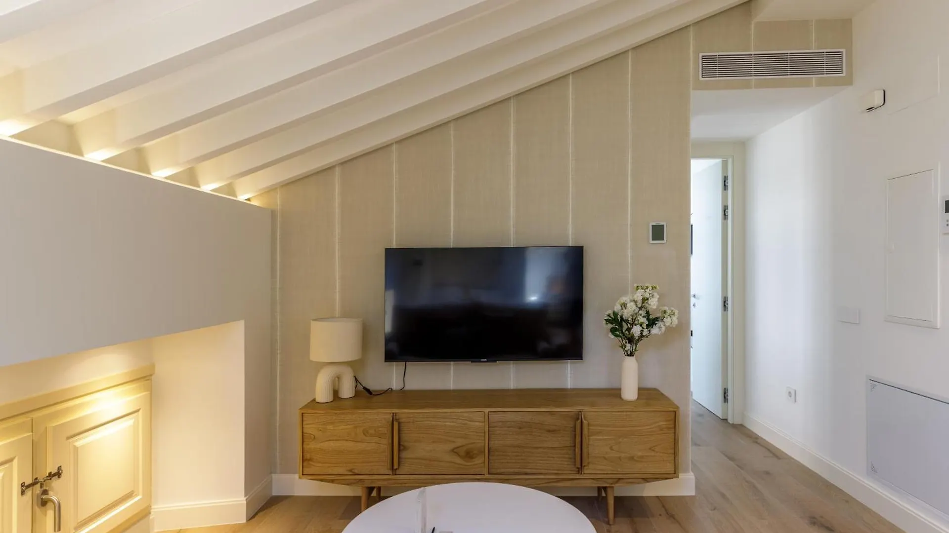 Marques De Velazquez II By Caleta Homes Malaga Apartment