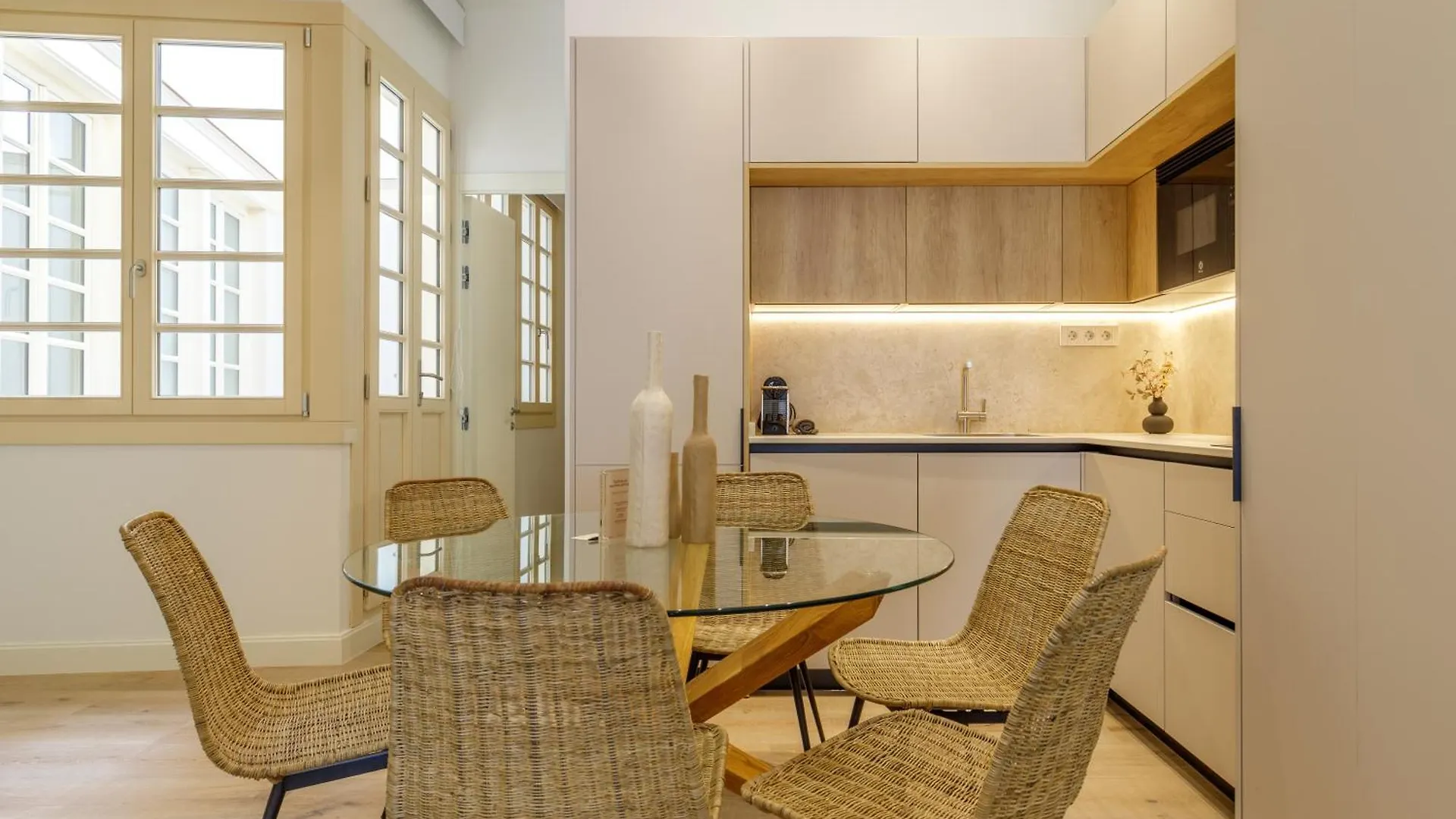 Marques De Velazquez II By Caleta Homes Malaga Apartment